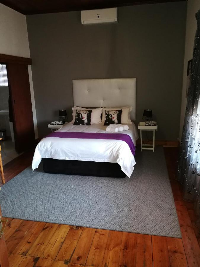 Bougain Villa Guesthouse Winburg エクステリア 写真