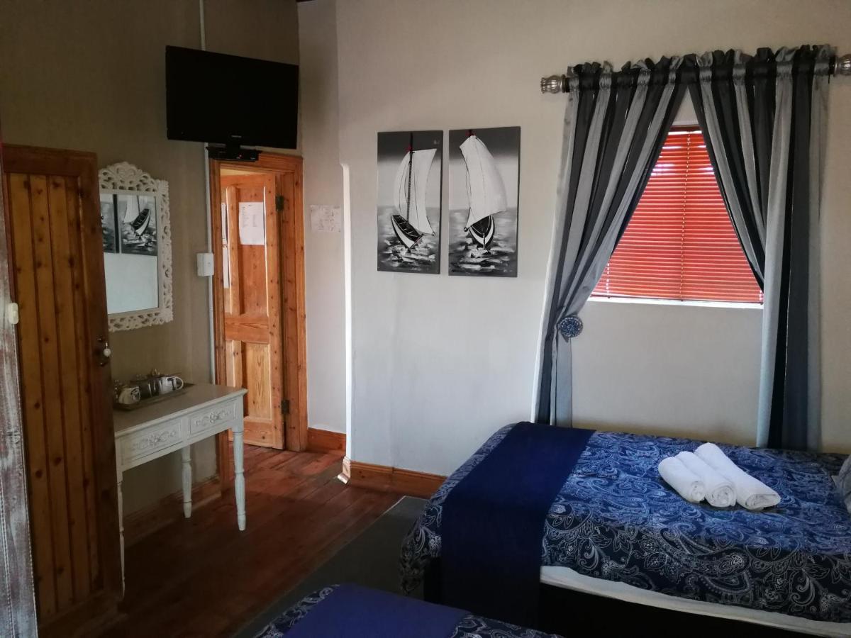 Bougain Villa Guesthouse Winburg エクステリア 写真
